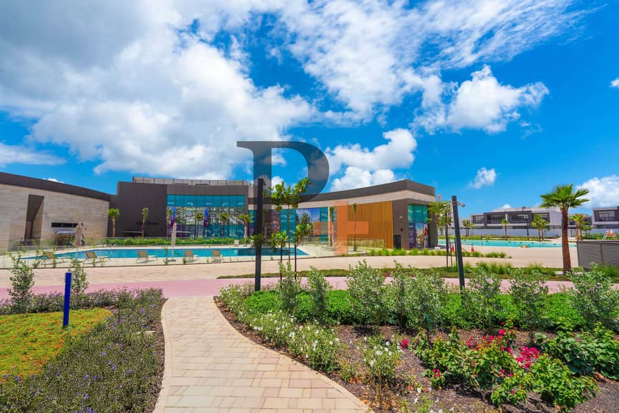Single Row Semi-D | Beachfront Living | Mortgage