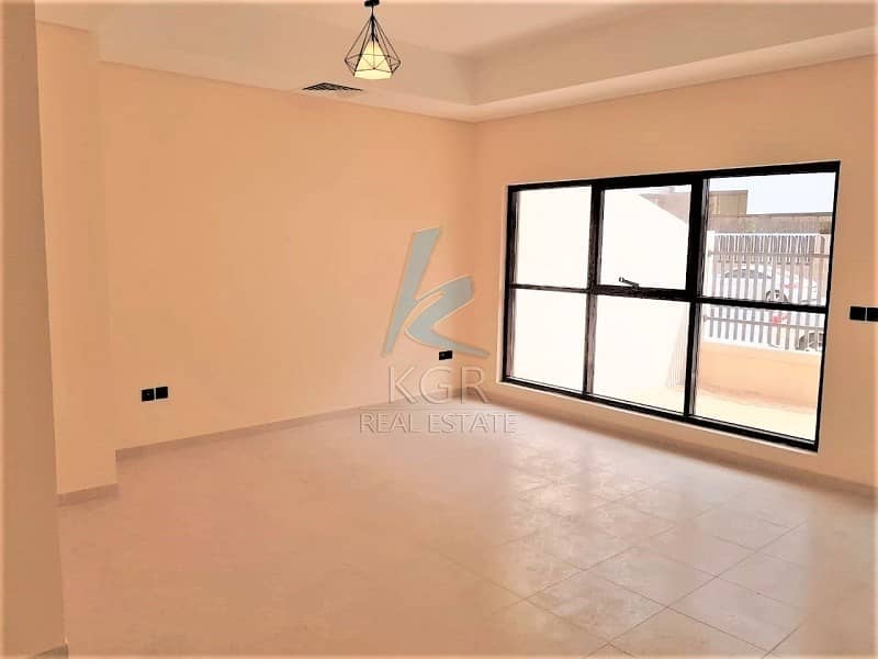 Brand New l 4BR+M with balcony and lift. Brand New l 4BR+M with balcony and lift.