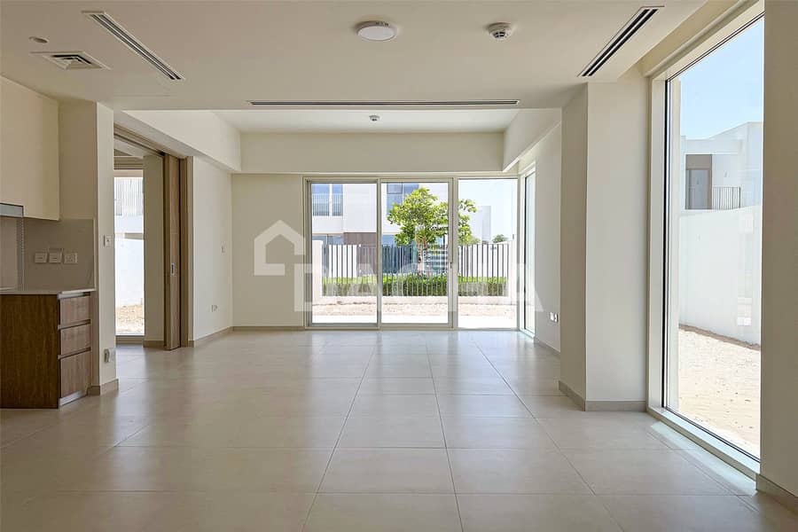 位于山谷小区,塔利亚别墅区 4 卧室的联排别墅 190000 AED - 12384105 位于山谷小区,塔利亚别墅区 4 卧室的联排别墅 190000 AED - 12384105