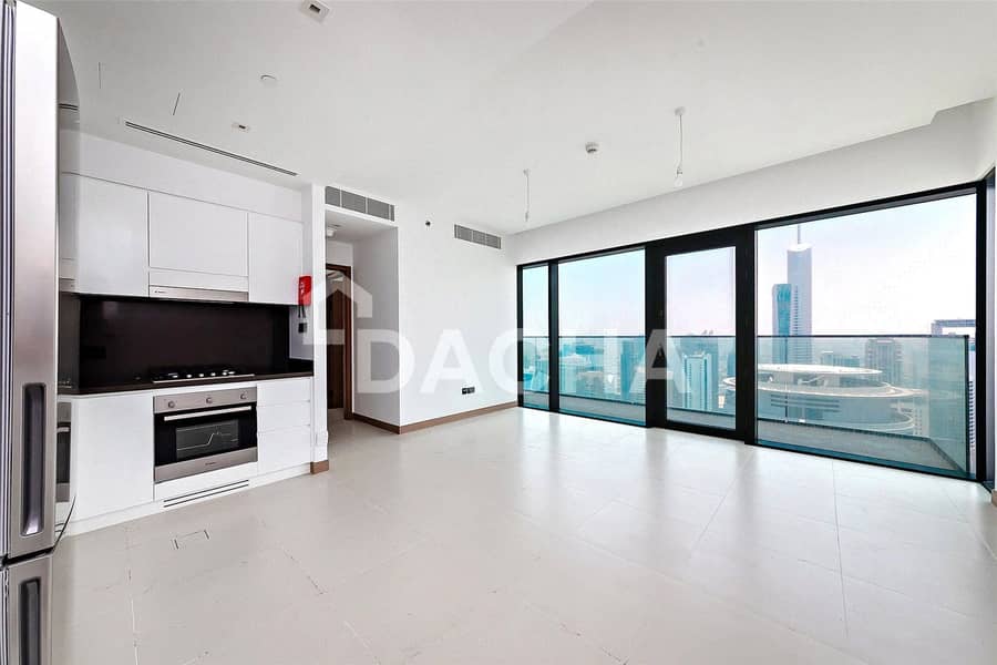 Largest Layout | Skyline View | High Floor Largest Layout | Skyline View | High Floor