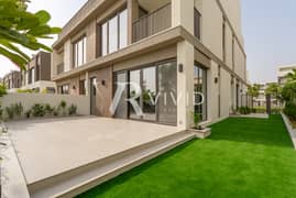 Single Row | Open Kitchen 5 Bedrooms | Lagoon Row