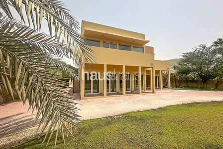 5 Bedroom Villa for Rent in Arabian Ranches, Dubai - Massive Plot | White Kitchen | Type 3 | Vacant