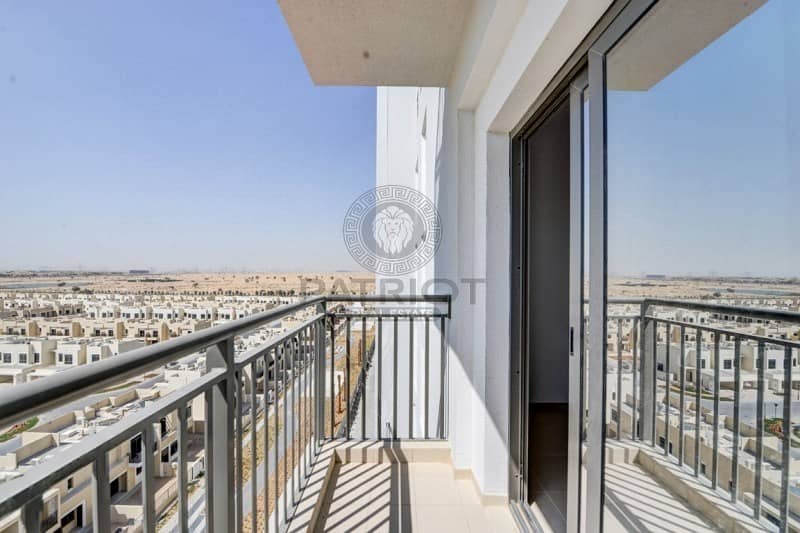 Amazing specious 3 Bedroom with Balconies and Maids Room