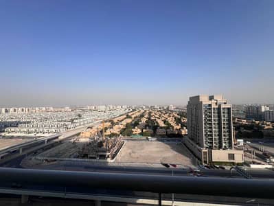 استوديو  للبيع في الفرجان، دبي - شقة في عزيزي بلازا،الفرجان 544000 درهم - 12389748