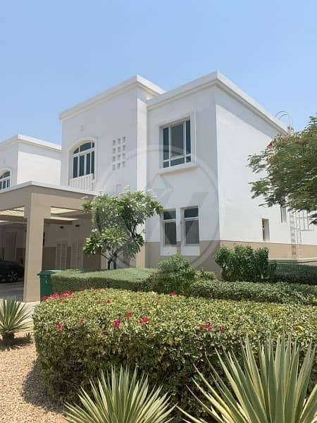 Stunning villa 3+1|Corner unit with big Garden!