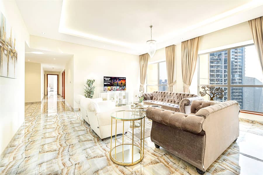 Modern 4 BED | UPGRADED | Marina View