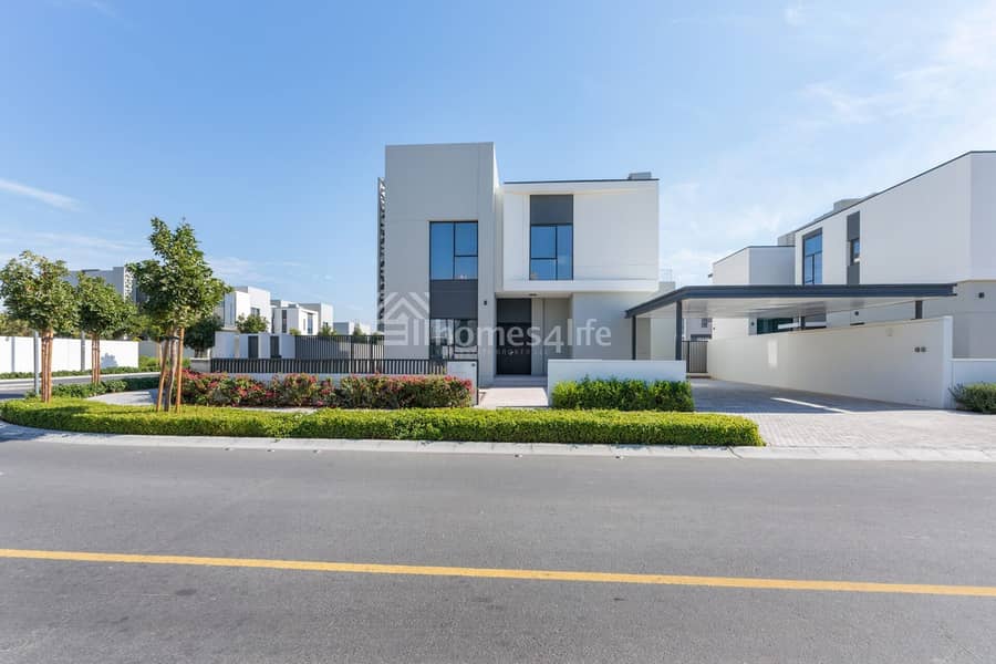 CORNER UNIT | MASSIVE PLOT | READY TO MOVE IN