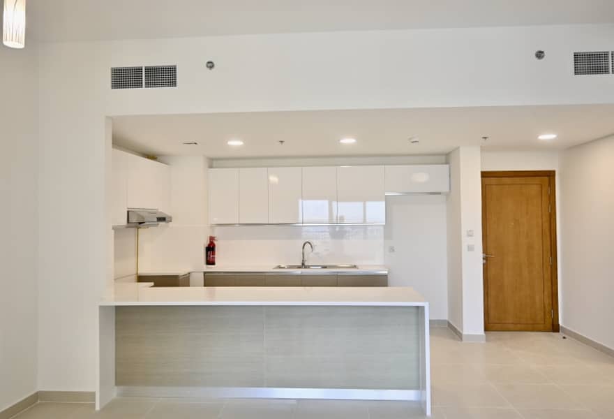 Community View | Unfurnished | Spacious | 1 Cheque