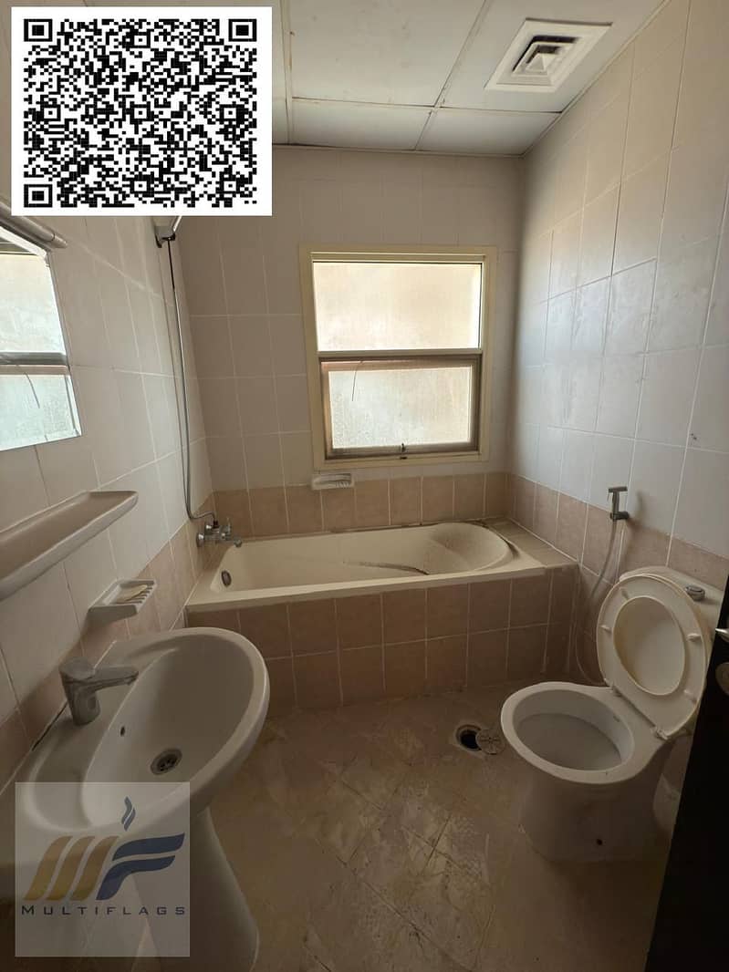 14 fa036847-fb9e-4d5a-9070-b38b9a9e812c. jpg