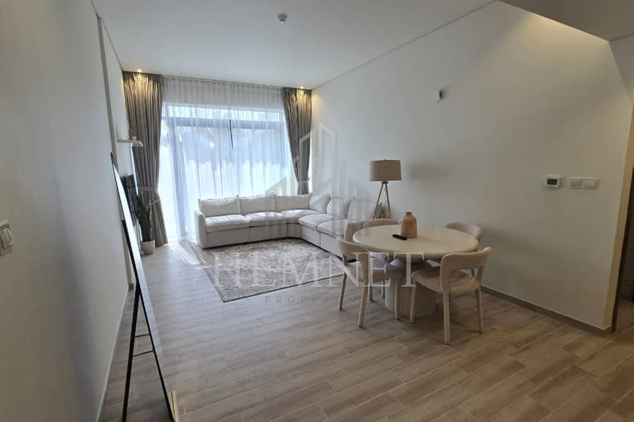 Fully furnished|Facing the park| Multiple Payments