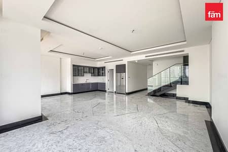 2 Bedroom Apartment for Sale in Business Bay, Dubai - Show & Work Kitchens Incl | Jacuzzi Inc| Spacious