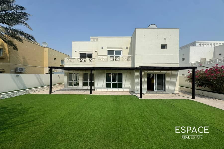 位于芳草青青,芳草青青4号 5 卧室的别墅 465000 AED - 12393187 位于芳草青青,芳草青青4号 5 卧室的别墅 465000 AED - 12393187