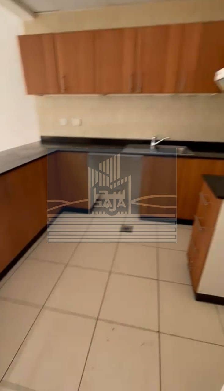12 2f178661-abe8-4bed-bd32-8677d4df4cf5. jpeg