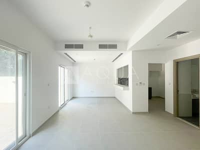 3 Bedroom Villa for Sale in Dubailand, Dubai - Back to Back | Middle Unit | Vacant