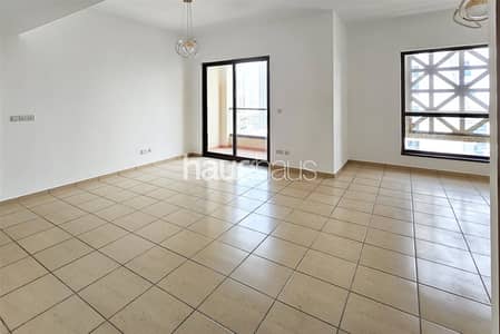 2 Bedroom Apartment for Rent in Jumeirah Beach Residence (JBR), Dubai - Fully Upgraded | Spacious | Bright | Furnished