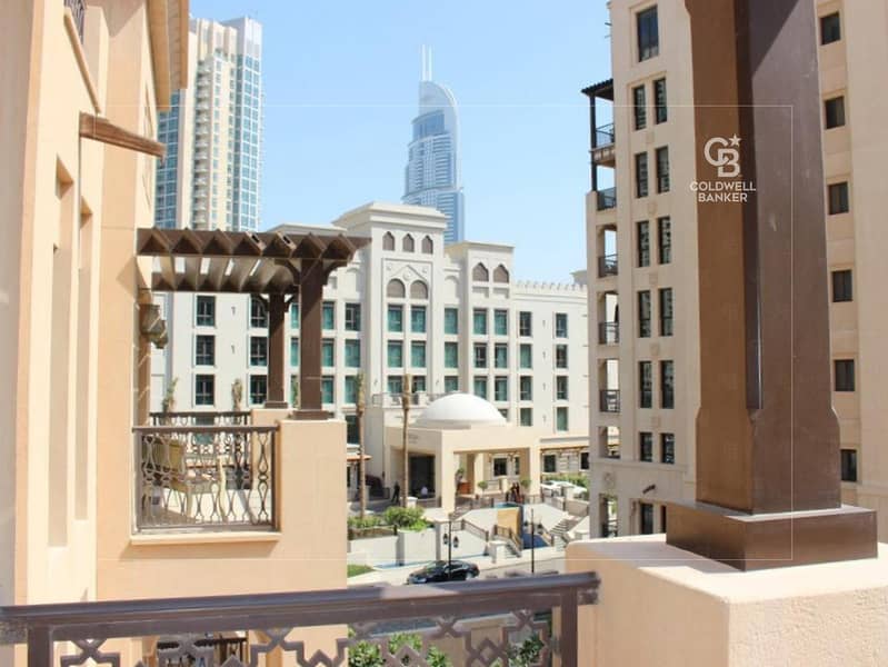 Spacious | Burj Khalifa View | Ideal Location
