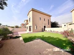 Corner 3 BR | Ready to Move | Pool and Park