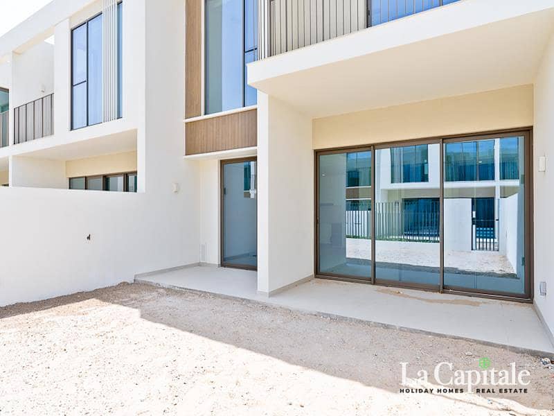 位于山谷小区,塔利亚别墅区 3 卧室的联排别墅 149999 AED - 12395035 位于山谷小区,塔利亚别墅区 3 卧室的联排别墅 149999 AED - 12395035