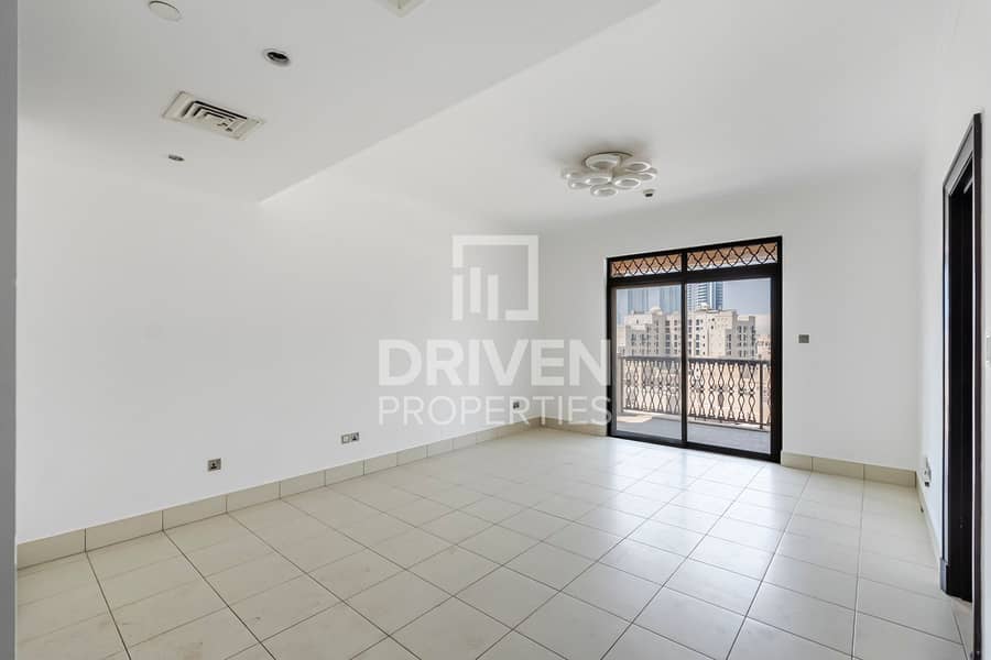 Top Floor Unit Overlooking Burj Khalifa | Vacant