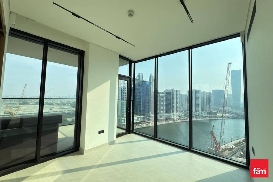 VACANT/CANAL VIEW/LUXURY/PRIVATE JACUZZI VACANT/CANAL VIEW/LUXURY/PRIVATE JACUZZI