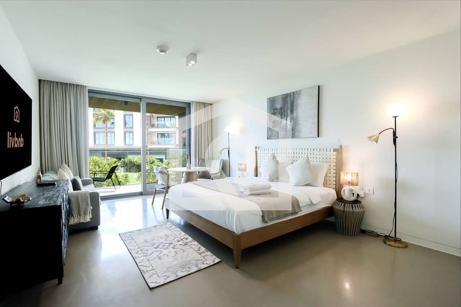 High-end Beachfront 4BR Duplex with Patio Sea and Burj View - Image 7