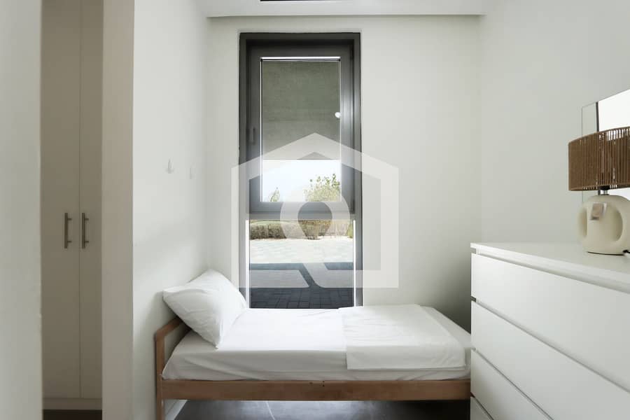 High-end Beachfront 4BR Duplex with Patio Sea and Burj View - Image 25