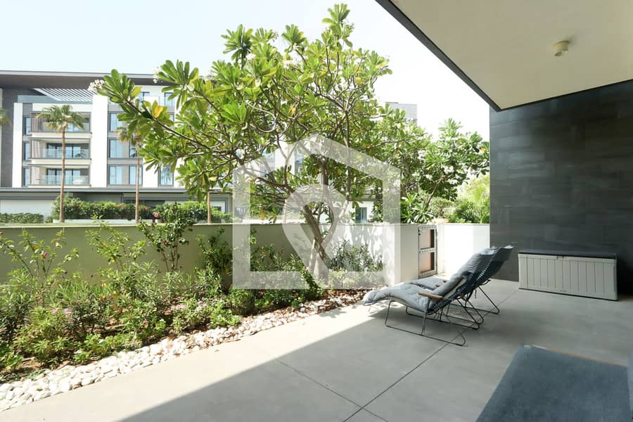 High-end Beachfront 4BR Duplex with Patio Sea and Burj View - Image 28