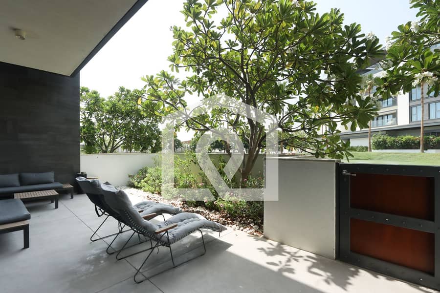 High-end Beachfront 4BR Duplex with Patio Sea and Burj View - Image 29