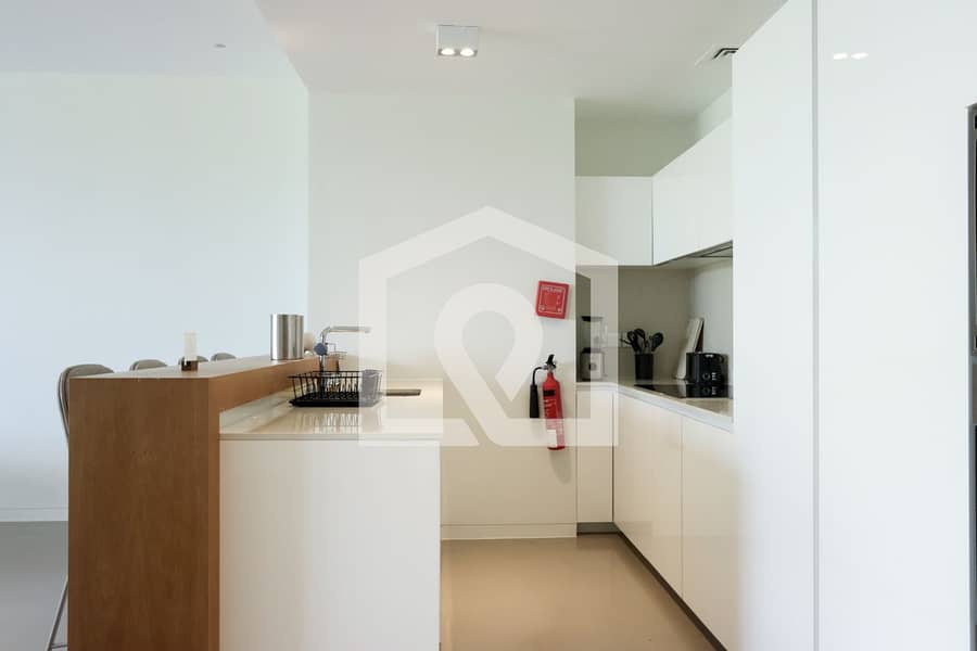 High-end Beachfront 4BR Duplex with Patio Sea and Burj View - Image 32