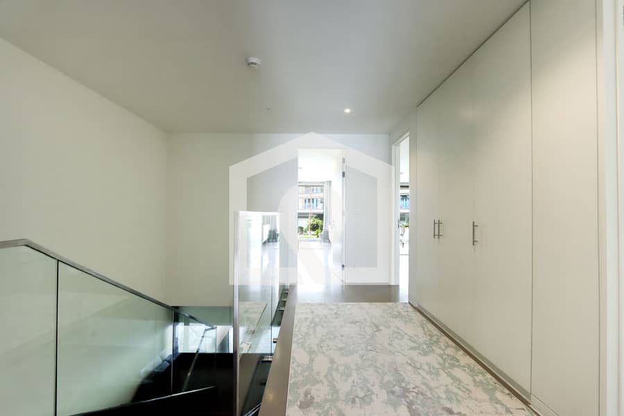 High-end Beachfront 4BR Duplex with Patio Sea and Burj View - Image 35