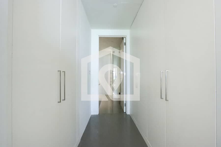 High-end Beachfront 4BR Duplex with Patio Sea and Burj View - Image 45