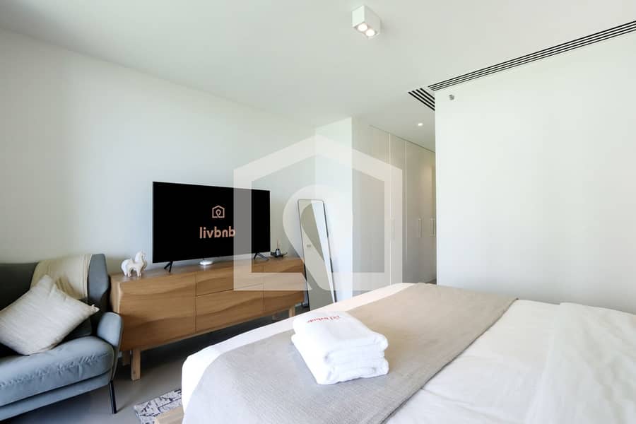 High-end Beachfront 4BR Duplex with Patio Sea and Burj View - Image 53