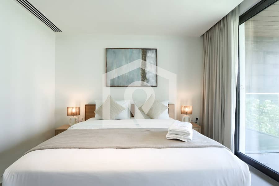 High-end Beachfront 4BR Duplex with Patio Sea and Burj View - Image 56