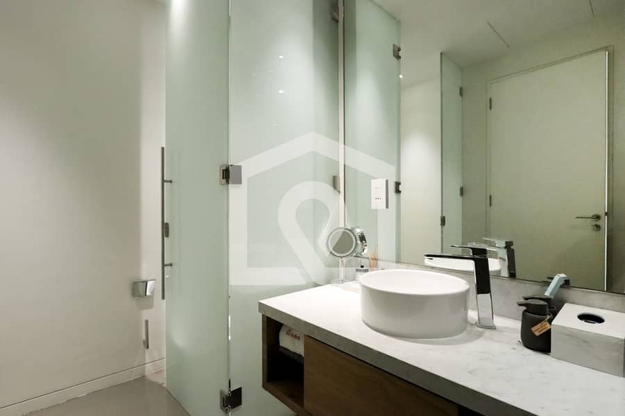 High-end Beachfront 4BR Duplex with Patio Sea and Burj View - Image 58