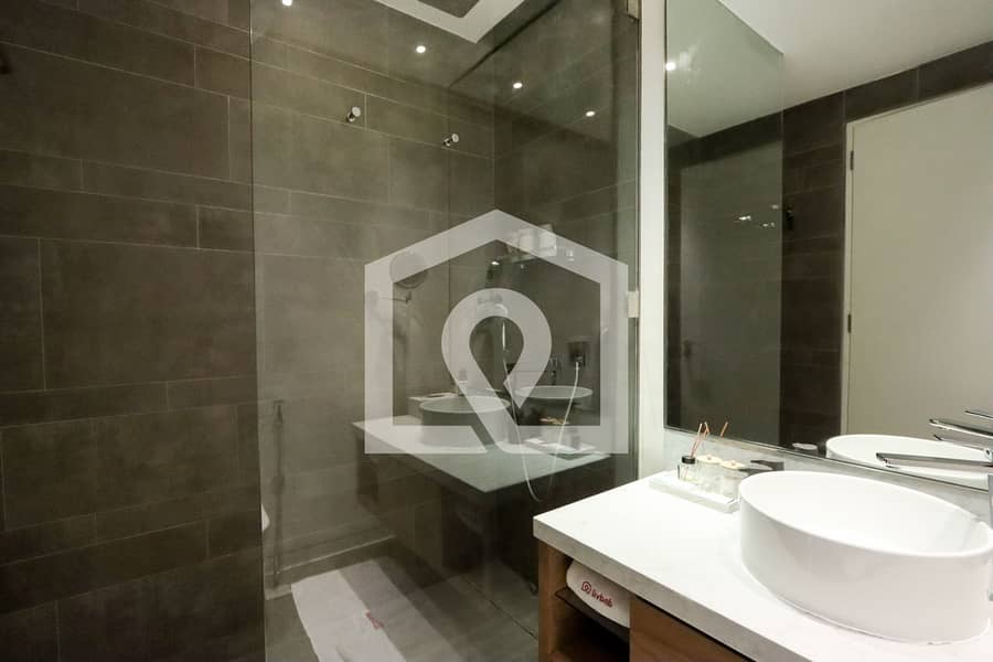 High-end Beachfront 4BR Duplex with Patio Sea and Burj View - Image 65