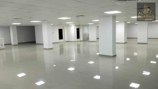 Shop for Rent in Sheikh Zayed Road, Dubai - 3a9609e4-916f-4f8c-8211-3c98001e1f3e. jpg