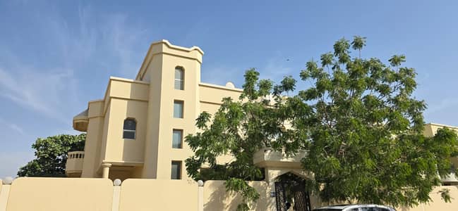 Villa for Rent in Al Sabkha, Sharjah - WhatsApp Image 2025-06-17 at 10.57. 40. jpeg