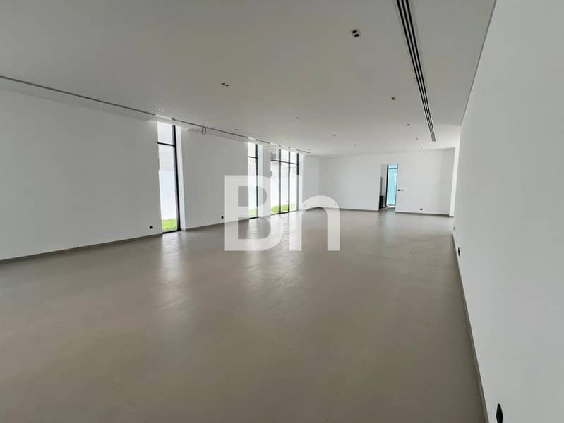 位于迪拜硅绿洲 5 卧室的别墅 700000 AED - 12398867