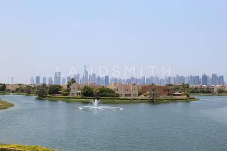 Panoramic Lake View 5BR Upgraded Villa with Pool Panoramic Lake View 5BR Upgraded Villa with Pool