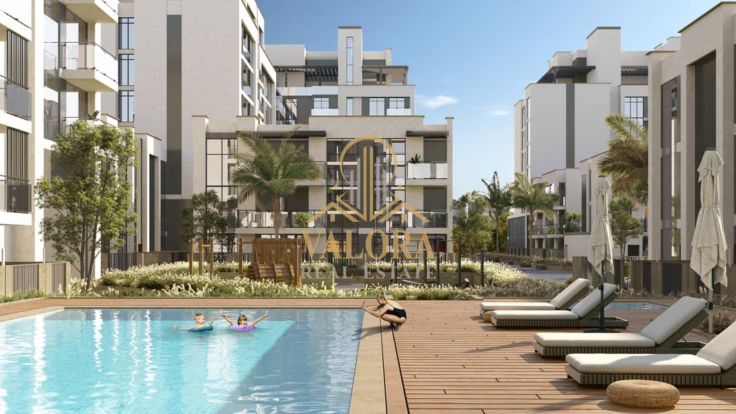 7 CAM017-POOL FRONT. jpg