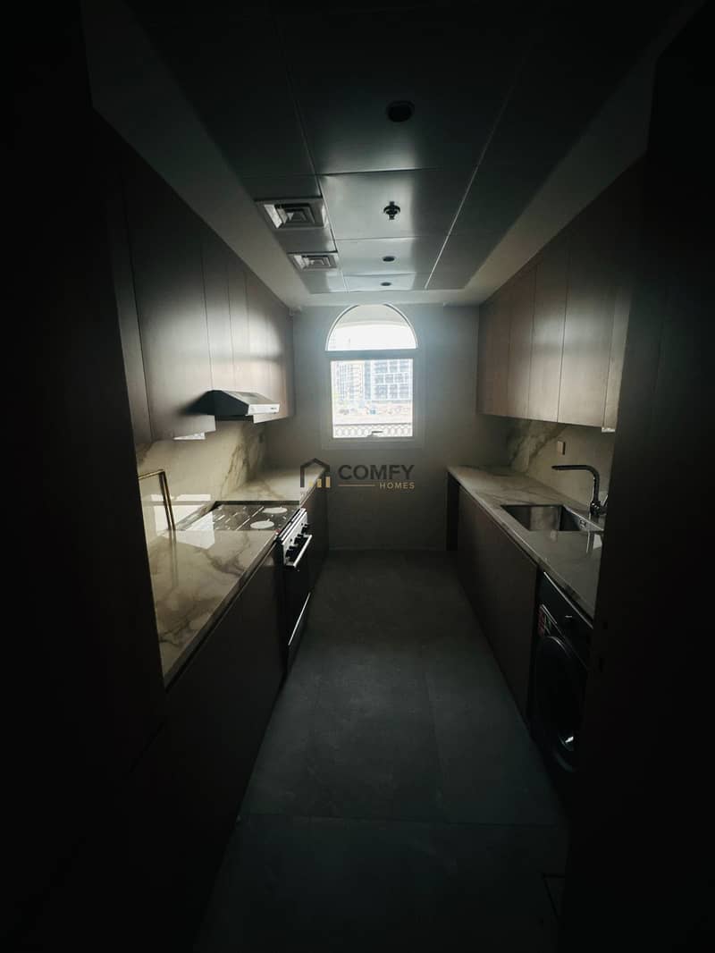 20 acf6a246-3d3d-471c-8d16-980759850c9b. jpg