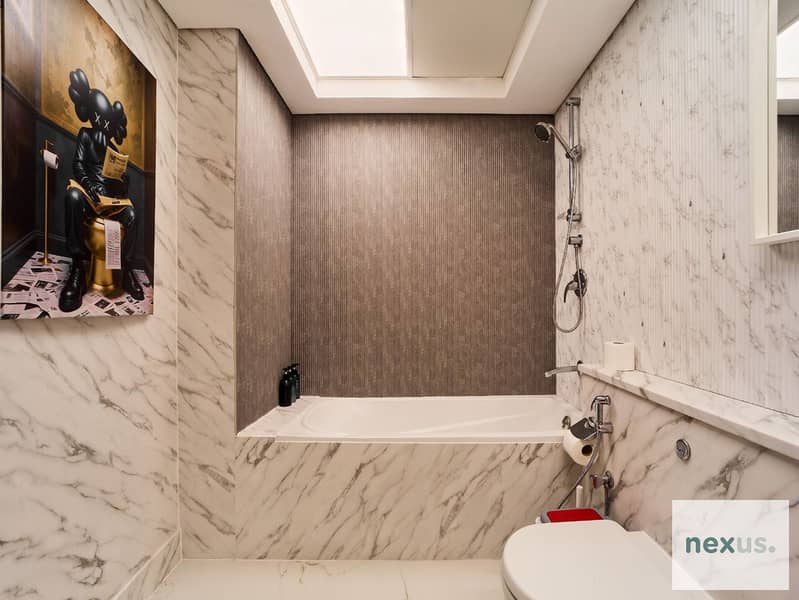 Sky Gardens Luxury Home | Stunning Views - Image 33