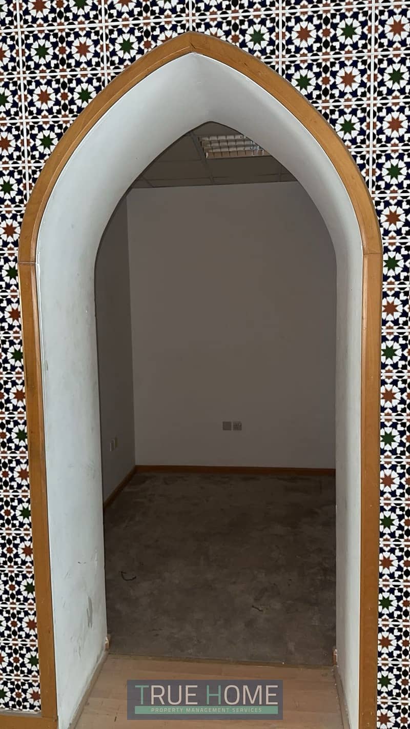 5 d6263ebe-48b0-4be3-8747-747935949f3a. jpg