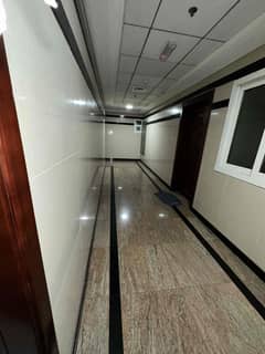 شقة في المجاز 2،المجاز 1 غرفة 35000 درهم - 12400975