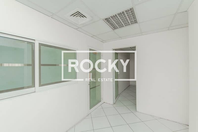 5 Deira_MabrookBldg_M01-Office (5 of 16). jpg