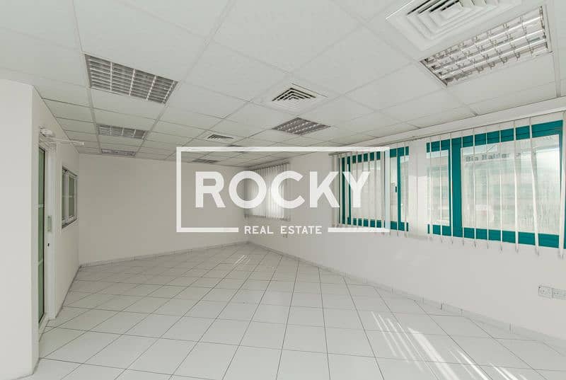 11 Deira_MabrookBldg_M01-Office (11 of 16). jpg