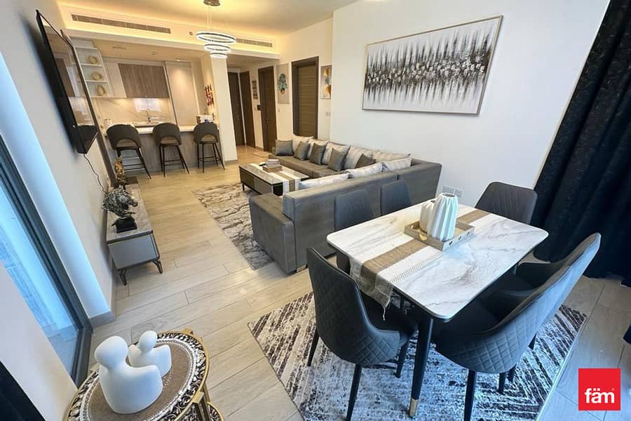 Fully furnished High Floor Ready To Move