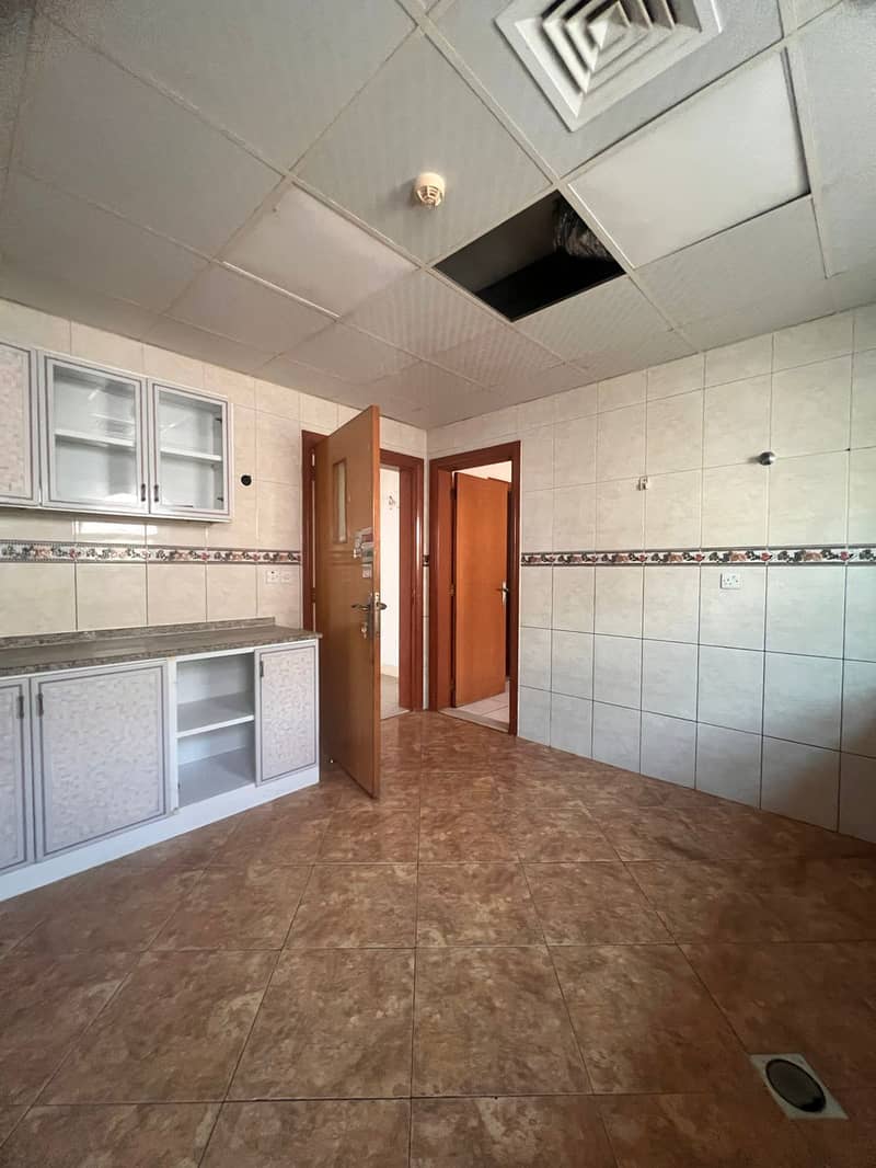 13 صورة واتساب بتاريخ 2025-08-02 في 18.54. 02_c78ae469. jpg