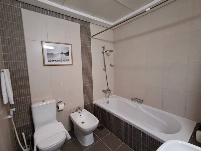 21 mg-fullbath. jpeg