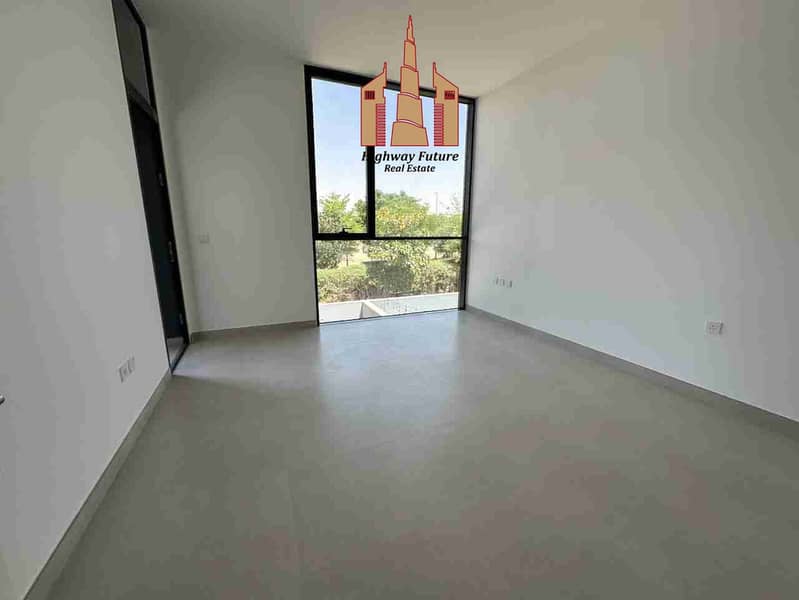20 1000442082. jpg